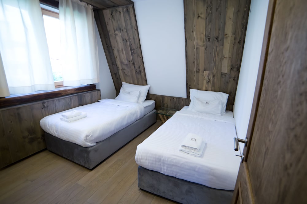 Deluxe Apartment, 1 King Bed with Sofa bed, Non Smoking photo 3