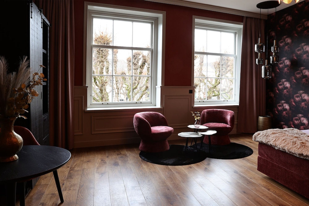 Luxury Studio Suite, City View photo 2