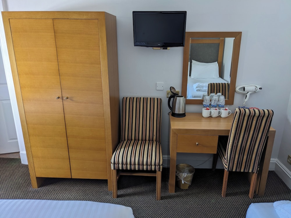 Classic Triple Room photo 2