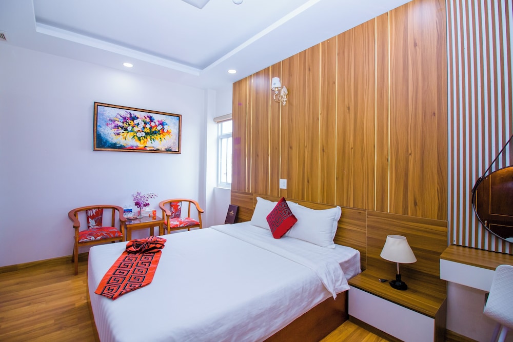 Superior Double Room, City View