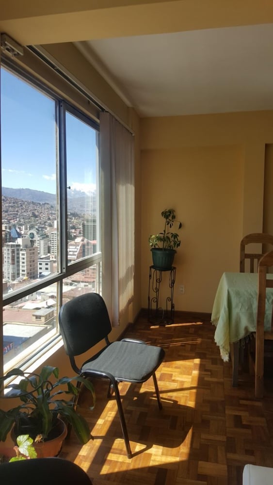 Apartment photo 2