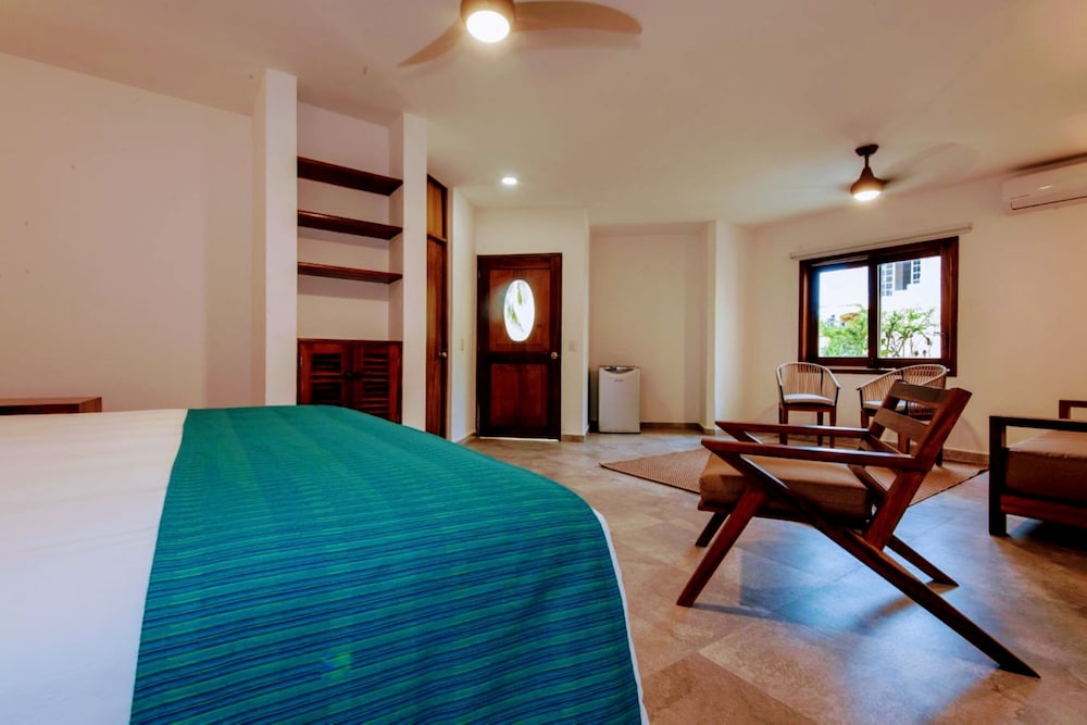Deluxe Triple Room photo 3