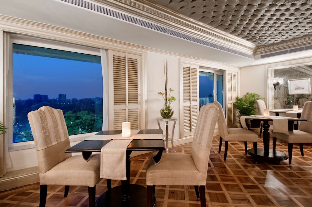 Executive Room - Photo 13