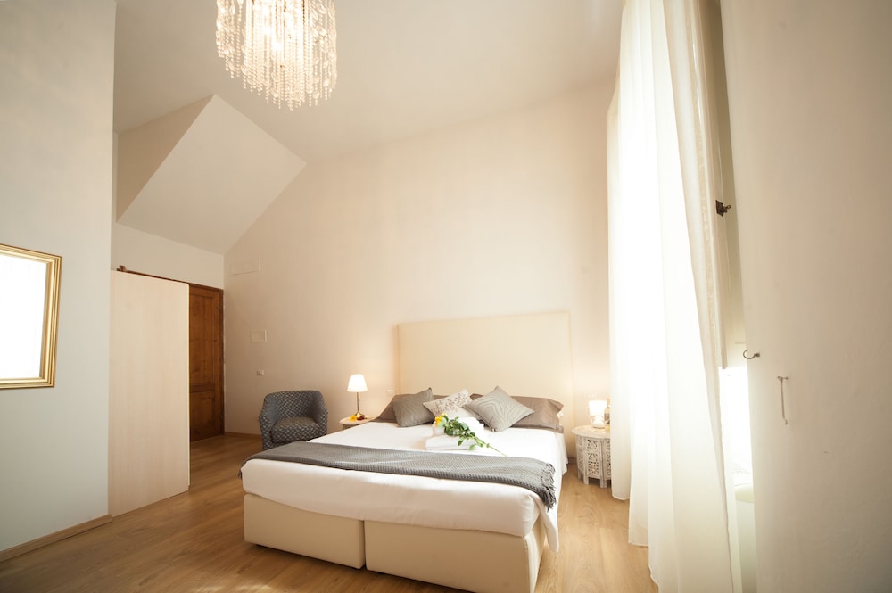 Classic Double Room photo 1