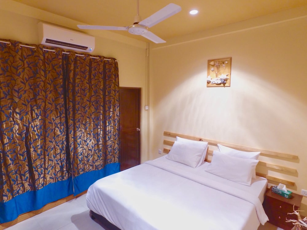 Deluxe Room, 2 Twin Beds, Non Smoking, Garden View