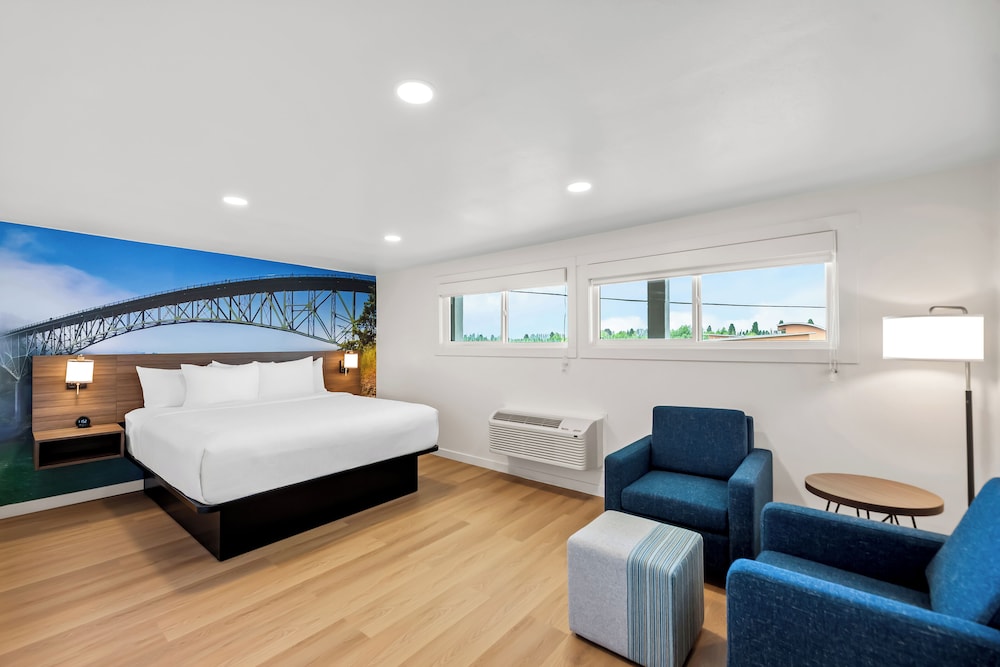 Suite, Multiple Beds, Non Smoking (Efficiency) photo 2