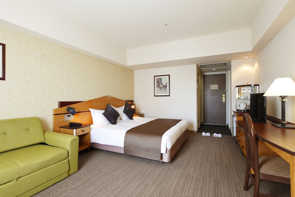 Standard Double Room, Non Smoking With Breakfast (Buffet) photo 2