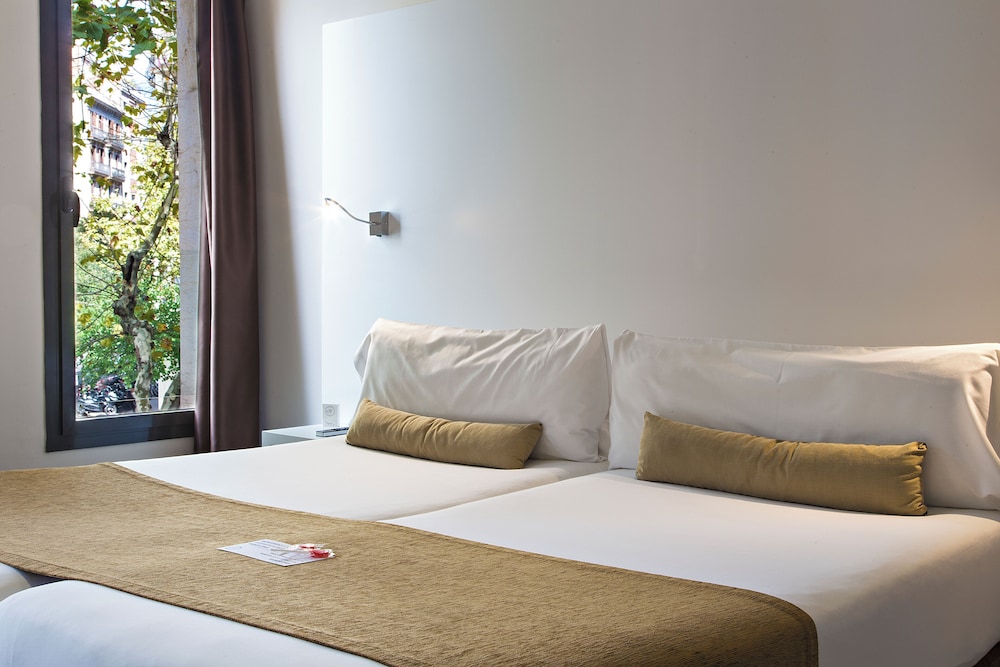 Basic Twin Room, 2 Twin Beds, Non Smoking photo 3