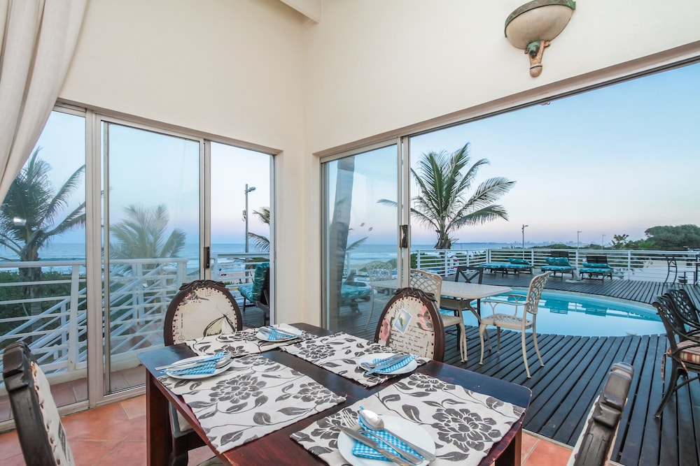 King Room with Balcony - Sea View - Photo 3