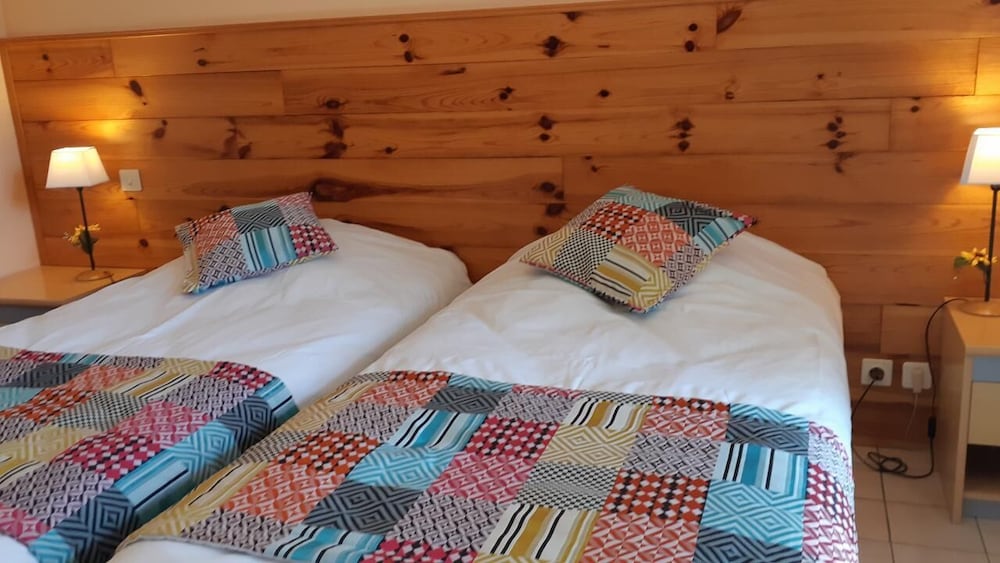 Standard Room, 2 Twin Beds photo 1