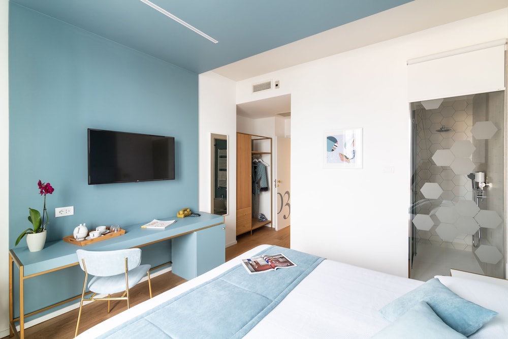 Design Double or Twin Room, Sea View photo 3