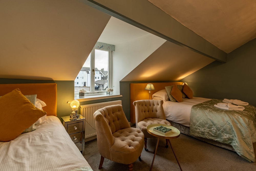 Deluxe Triple Room, Mountain View photo 3