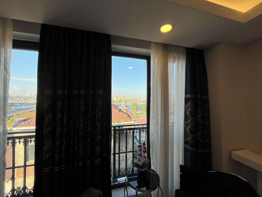 Deluxe Double Room, Sea View photo 3
