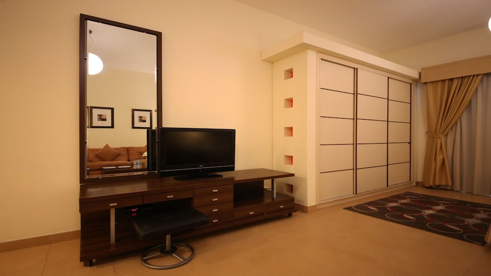 Premium Studio photo 3