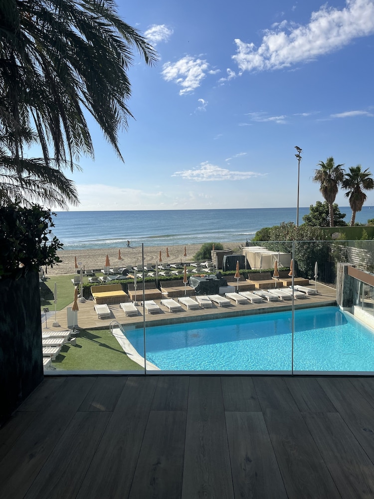 Junior Double Room, Sea Facing photo 2