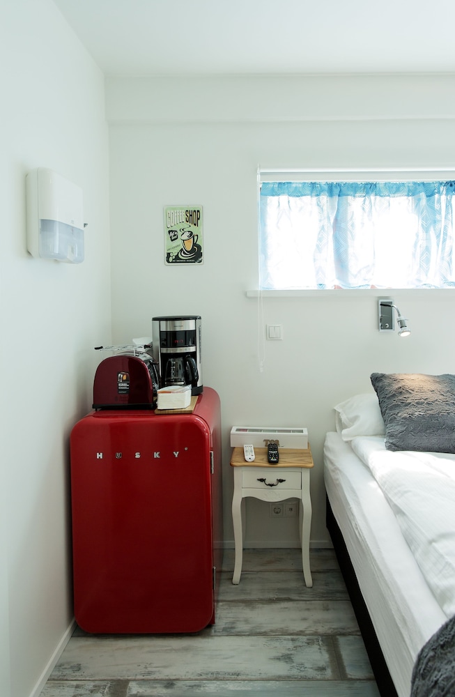 Double or Twin Room, Private Bathroom (102) photo 2