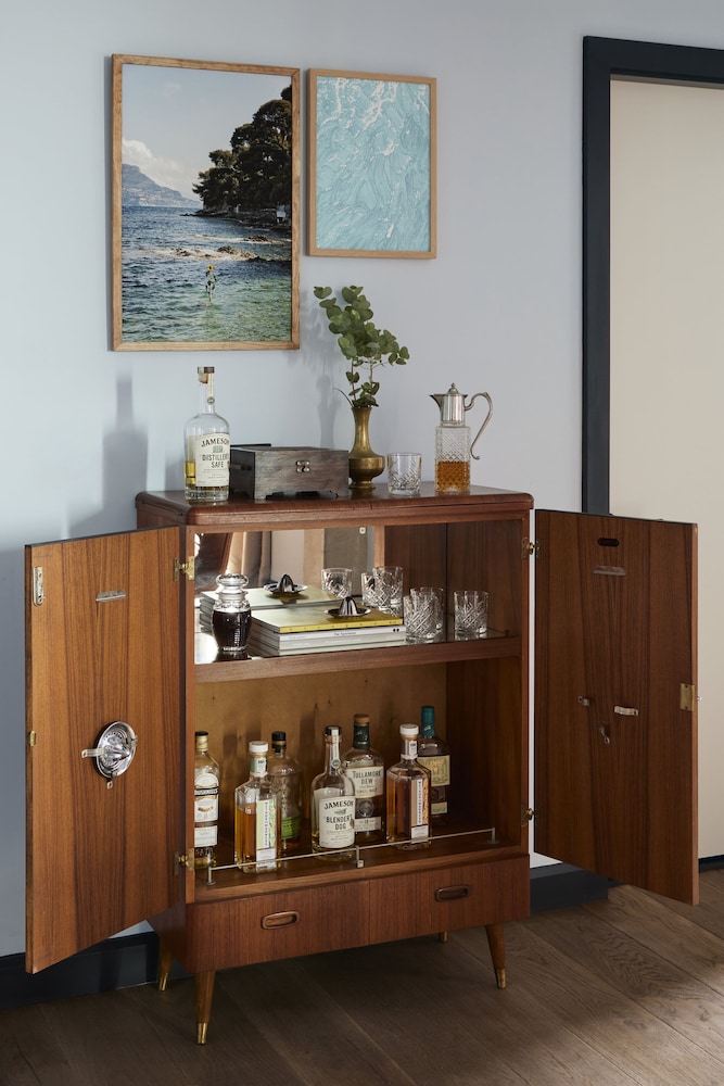 2 Bedroom Beckett Suite thumbnail 5