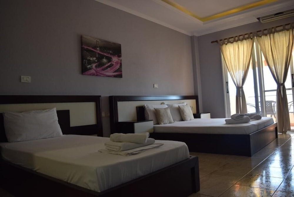 Triple Room, Mountain View