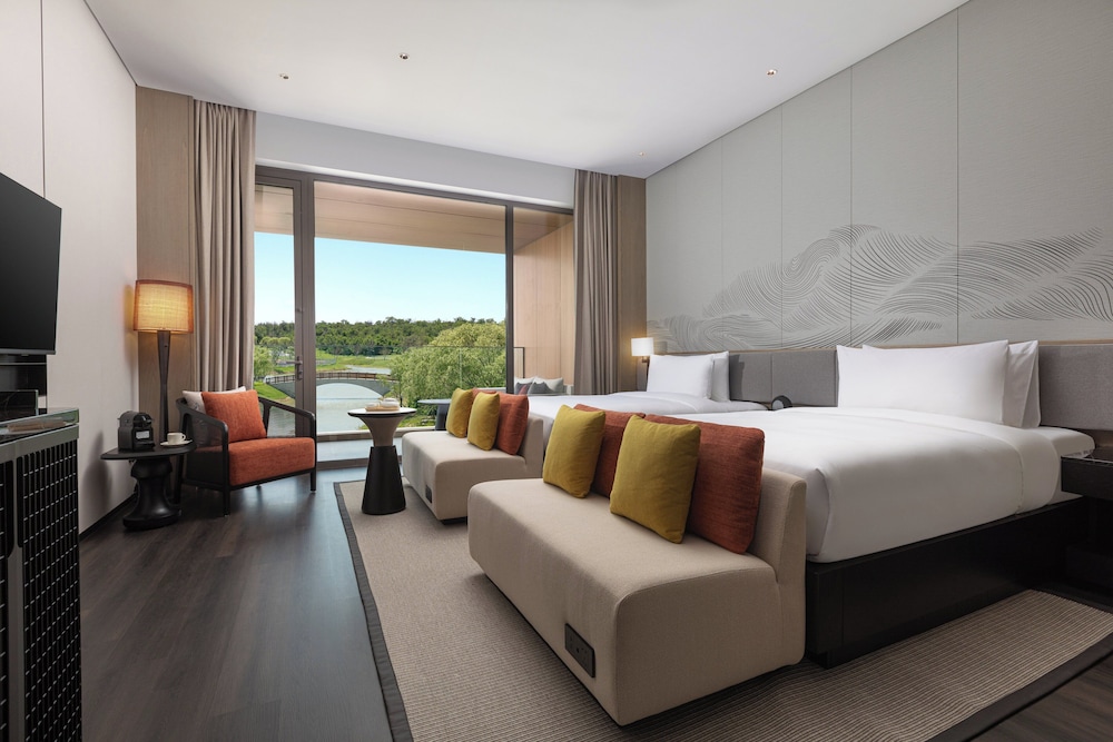 Standard Room, 2 Double Beds (Courtyard Access) photo 3