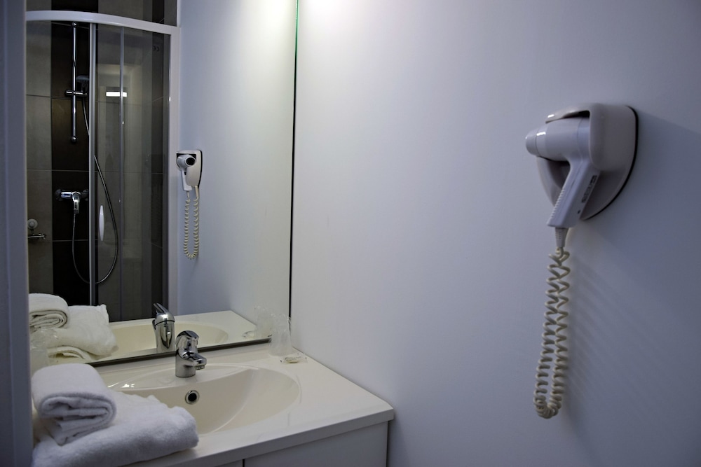 Standard Room - Photo 20