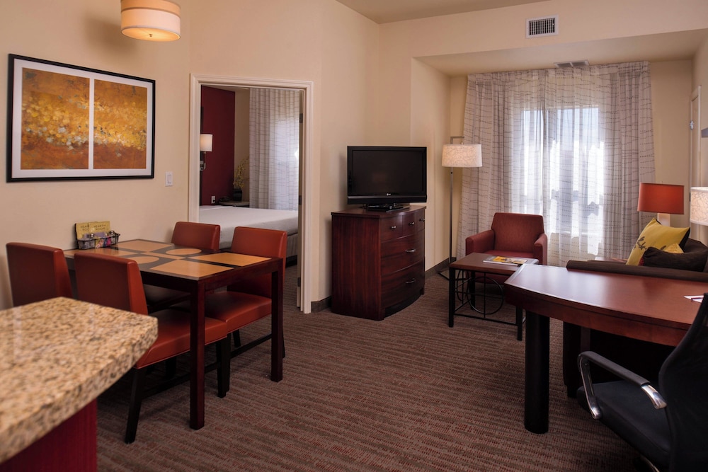 Suite, 1 Double Bed photo 2