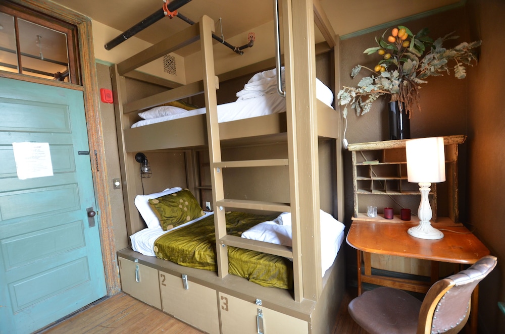 Basic Quadruple Room