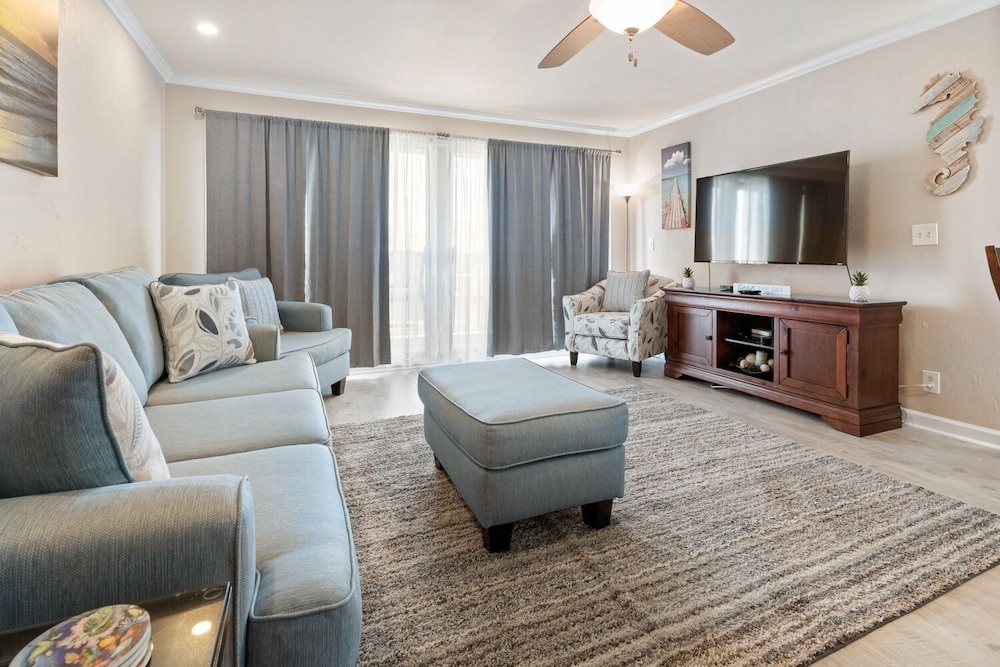 Condo, 1 Bedroom