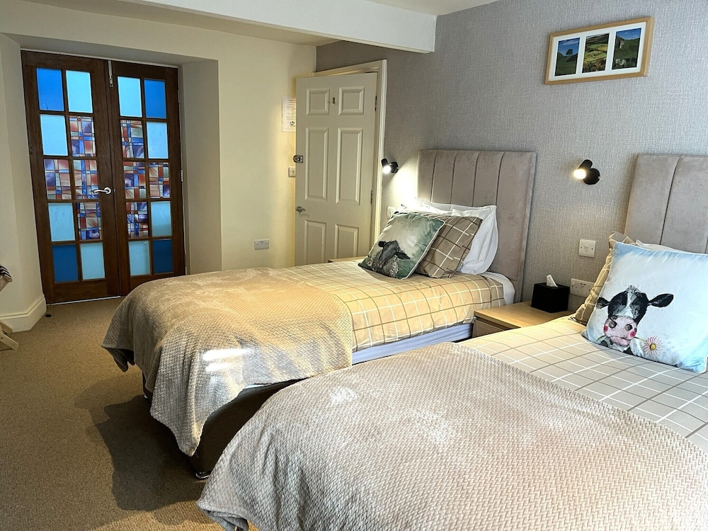 Twin Room, Ensuite - Photo 1