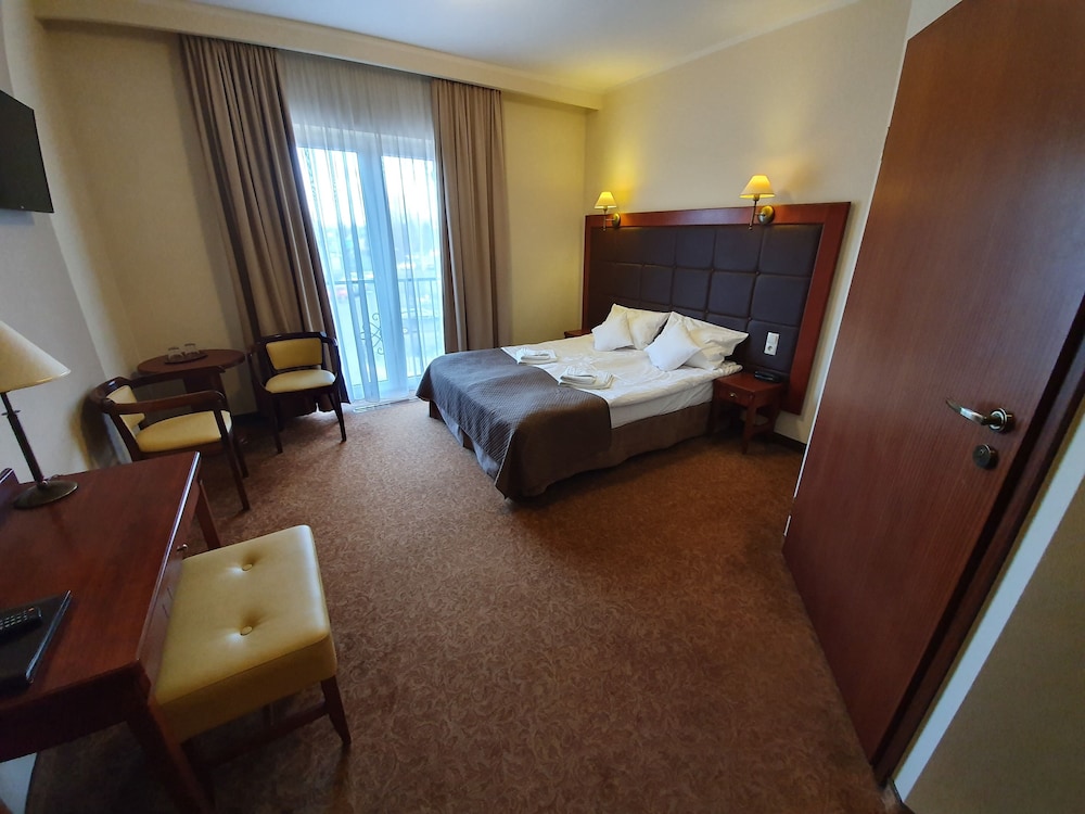 Double or Twin Room - Photo 1