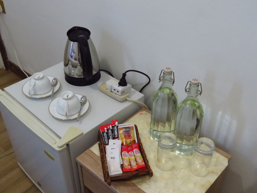 Standard Double Room - Photo 8