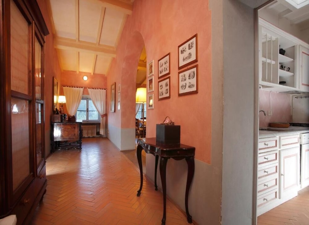 Family Apartment photo 3