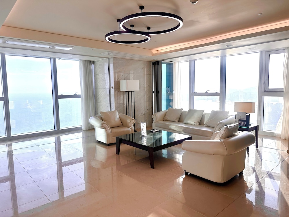 Ocean Grand Suite