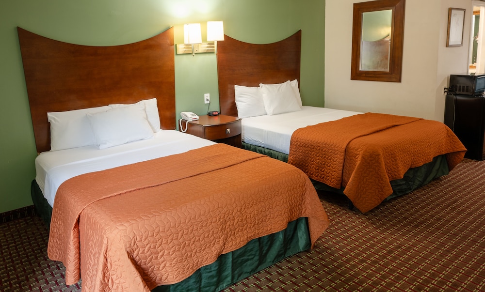 Standard Room, 2 Double Beds, Smoking photo 1