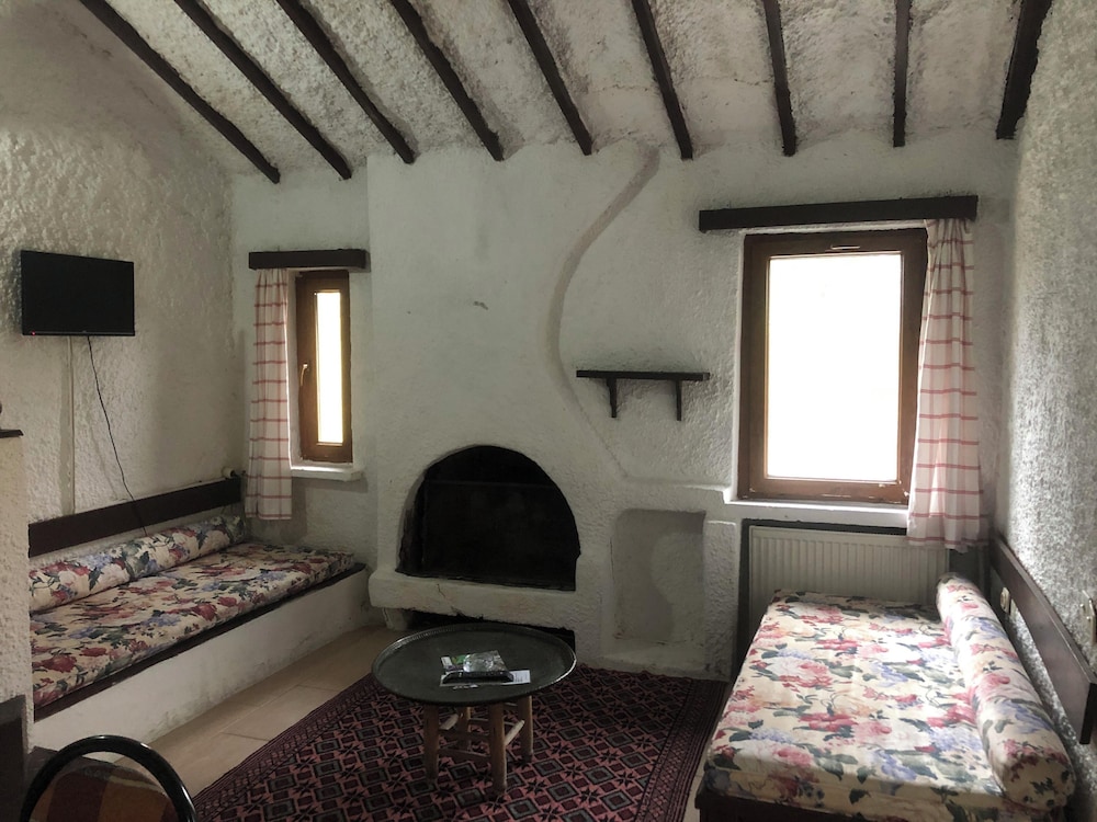 Traditional Cottage - Photo 15