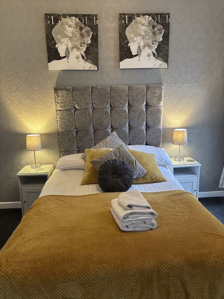 Deluxe Double Room, Ensuite photo 2
