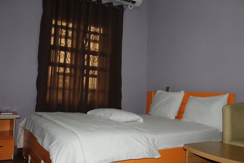Standard Room photo 2