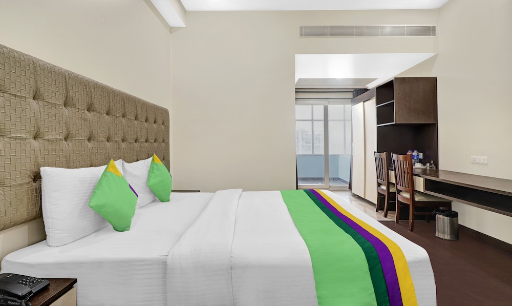 Deluxe Double Room, City View photo 2
