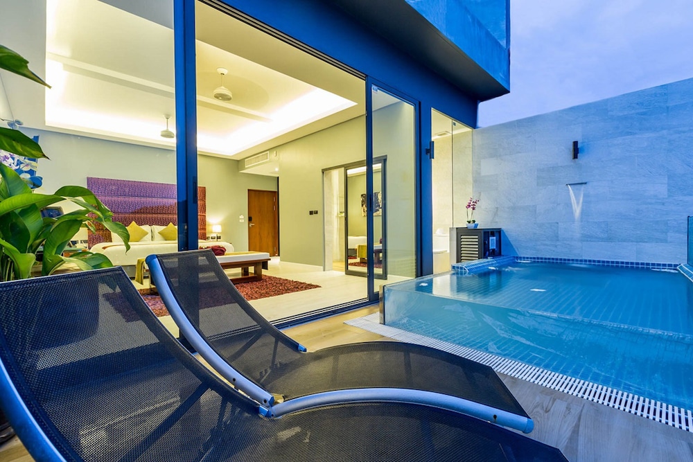 Sky Suite with Plunge Pool - Photo 5