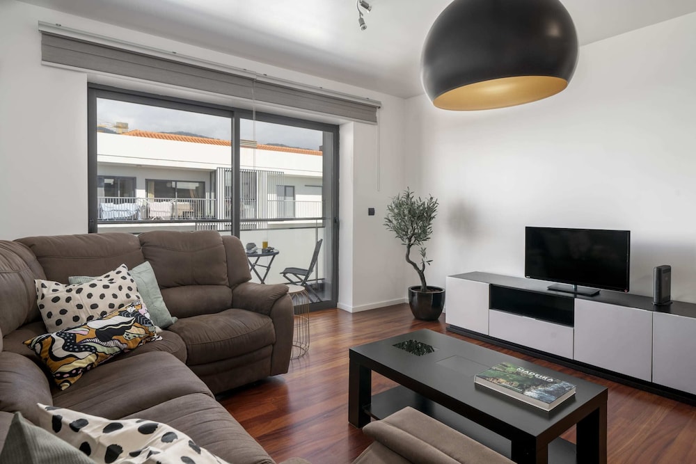 Basic Apartment