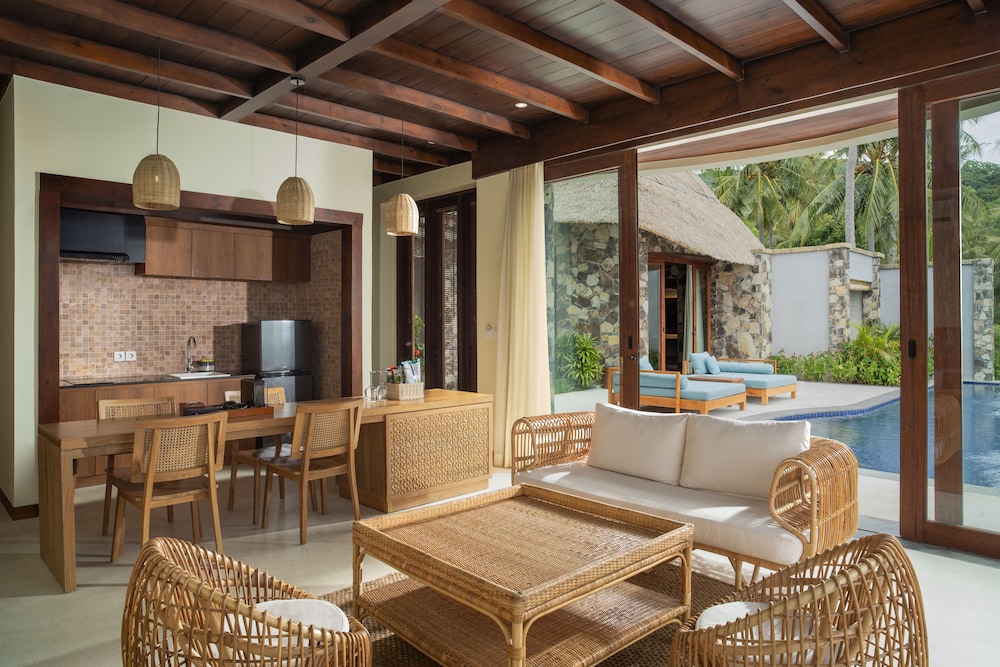 Luxury Villa, 2 Bedrooms, Private Pool, Ocean View - Photo 3