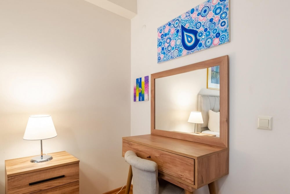 Apartment photo 2