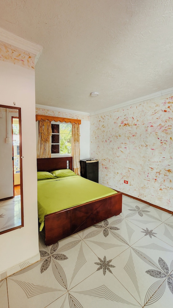 Superior Double Room, 1 Double Bed, Private Bathroom, Partial Sea View photo 1
