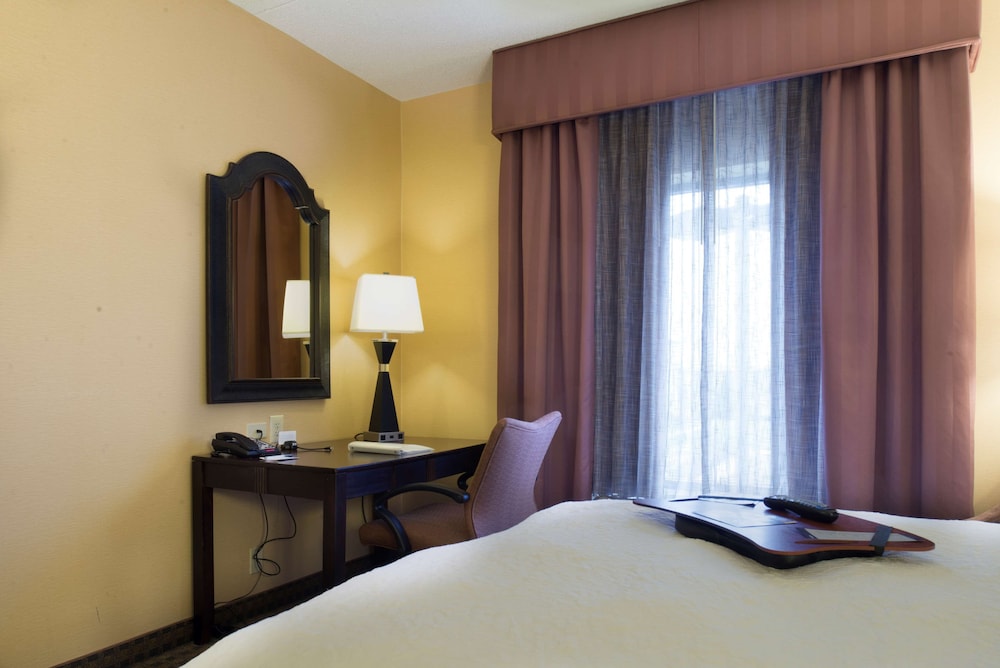 Room, Accessible, Non Smoking (Hearing Impaired) - Photo 1