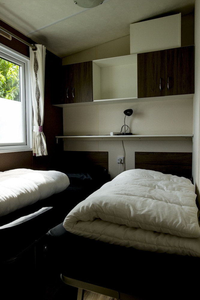 Standard Lodge, 3 Bedrooms With Veranda photo 1