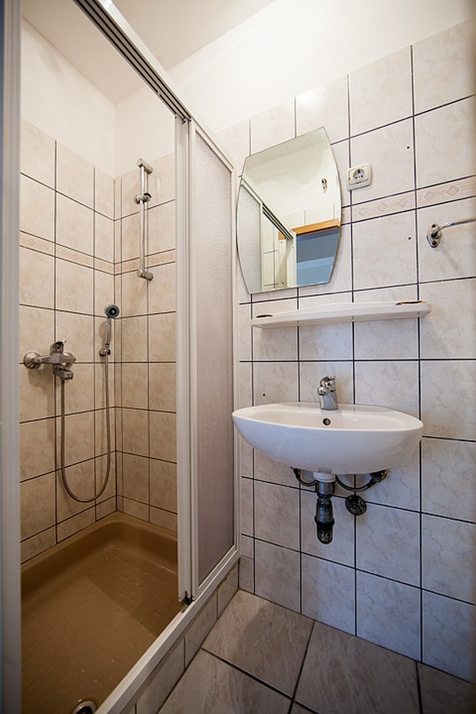 Apartment (Apartments Malo Lago - One-Bedroom Ap) photo 2
