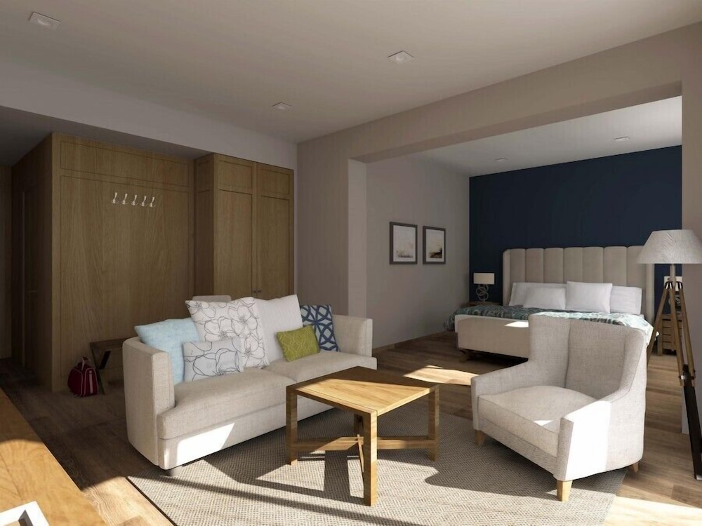 Family Room, 1 Bedroom