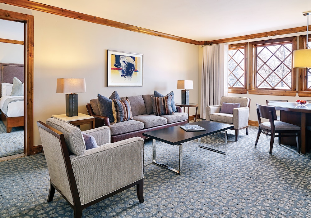 2 Bedroom Executive Suite - Photo 8