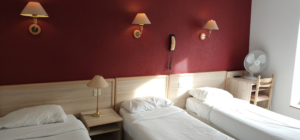 Classic Triple Room - Photo 4
