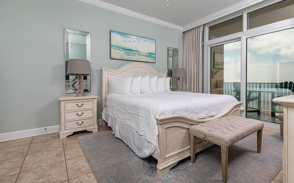 Condo, 4 Bedrooms