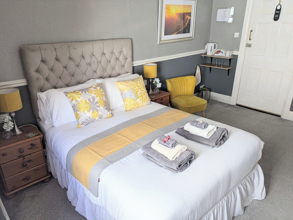 Classic Double Room (4)